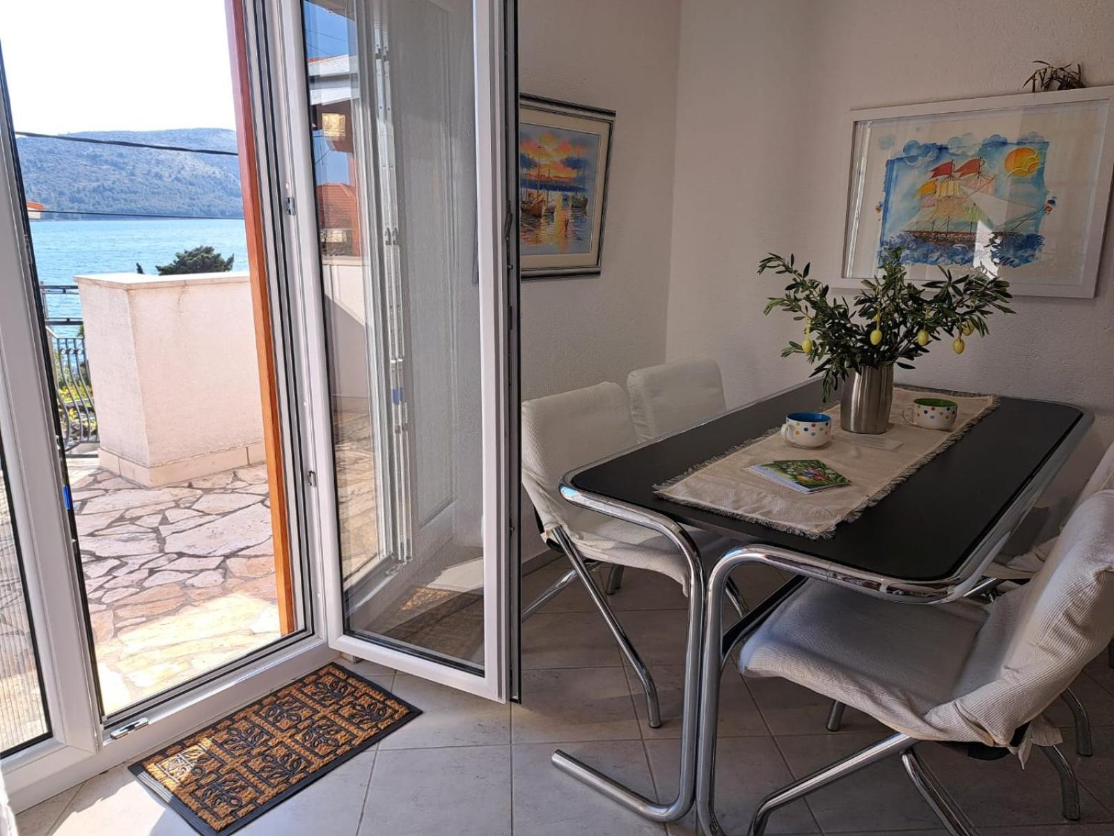 Villa Apartments Oliva Seget Vranjica Exterior foto