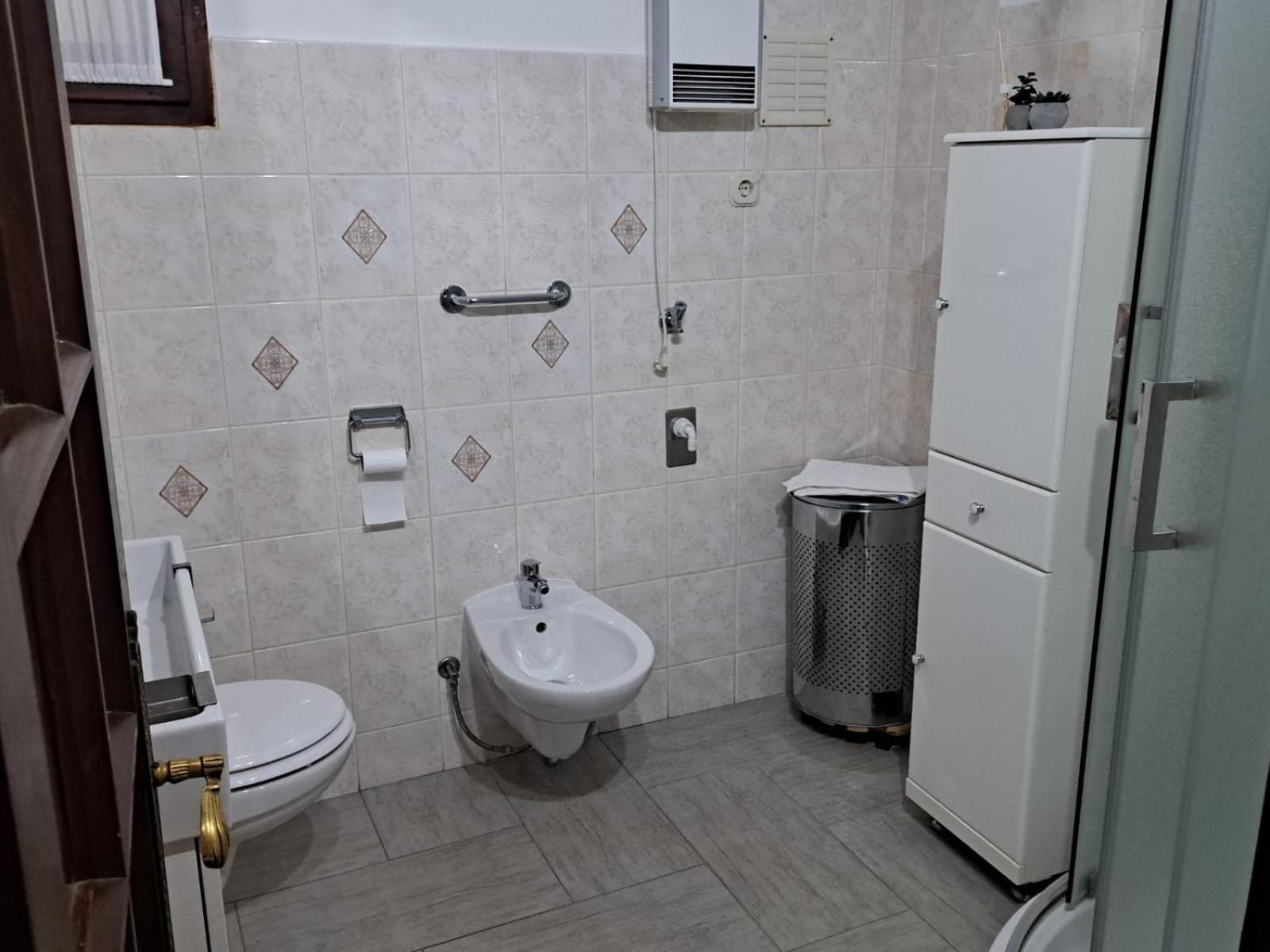 Villa Apartments Oliva Seget Vranjica Exterior foto